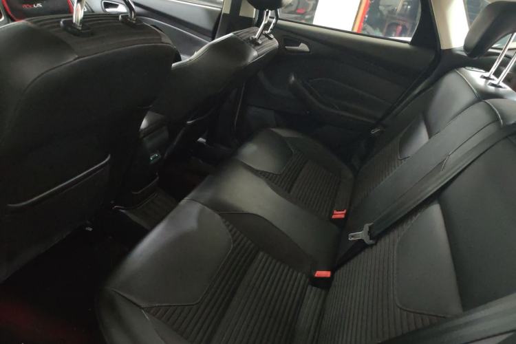 Used Ford Focus 2018 Hatchback Classic 1.6L Automatic Trendy SmartDrive Edition Left Rear Seat