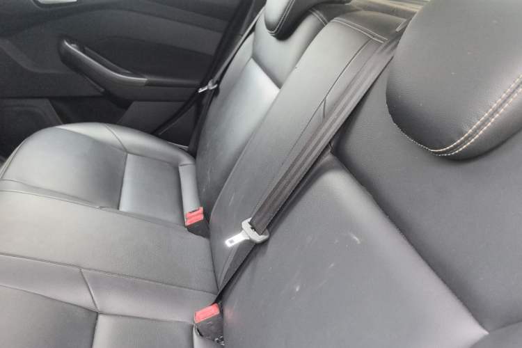 Used Ford Focus 2018 Hatchback Classic 1.6L Automatic Comfort Plus SmartDrive Edition Left Rear Seat