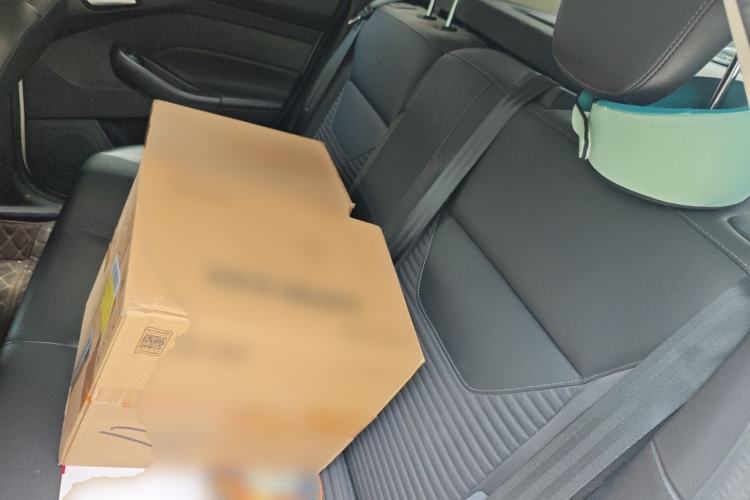 Used Ford Focus 2018 Hatchback Classic 1.6L Automatic Trendy SmartDrive Edition Left Rear Seat