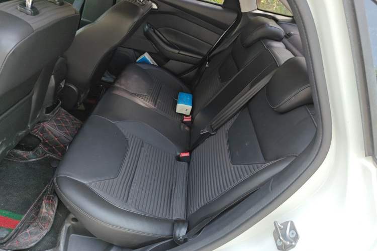 Used Ford Focus 2018 Sedan Classic 1.6L Automatic Trendy SmartDrive Edition Left Rear Seat