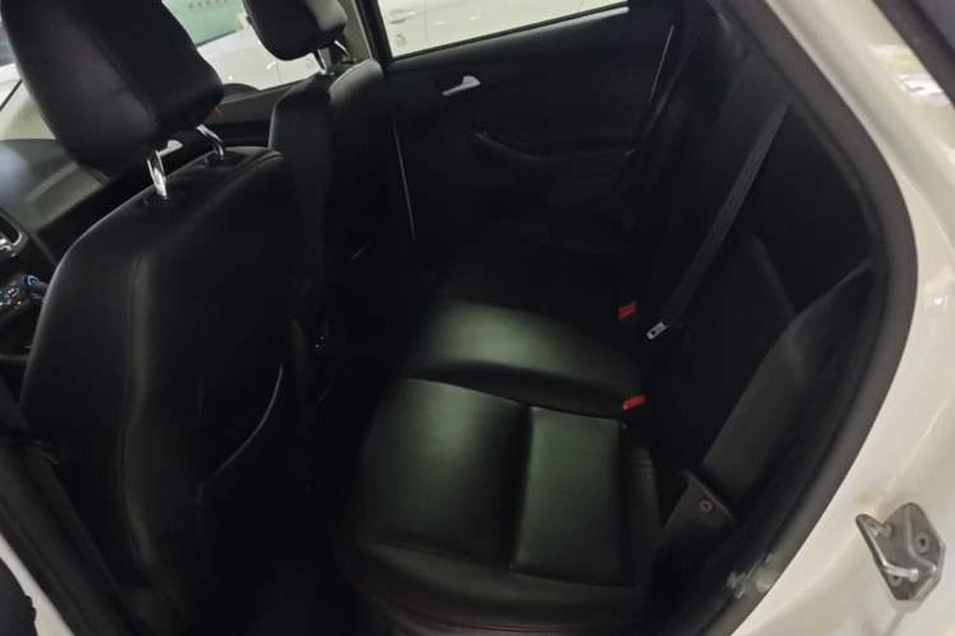 Used Ford Focus 2018 Hatchback Classic 1.6L Automatic Comfort Plus SmartDrive Edition Left Rear Seat