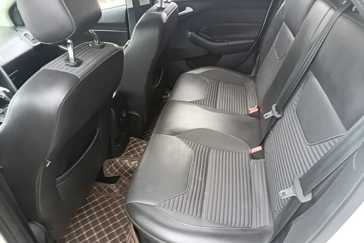 Used Ford Focus 2018 Sedan Classic 1.6L Automatic Trendy SmartDrive Edition Left Rear Seat