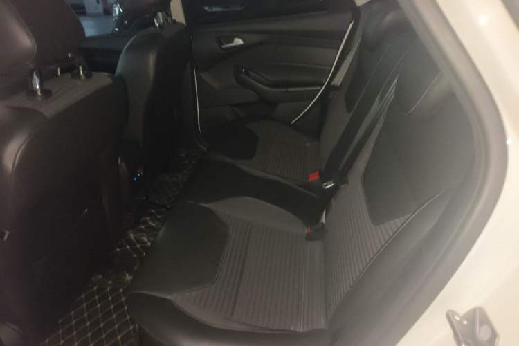 Used Ford Focus 2018 Sedan Classic 1.6L Automatic Trendy SmartDrive Edition Left Rear Seat