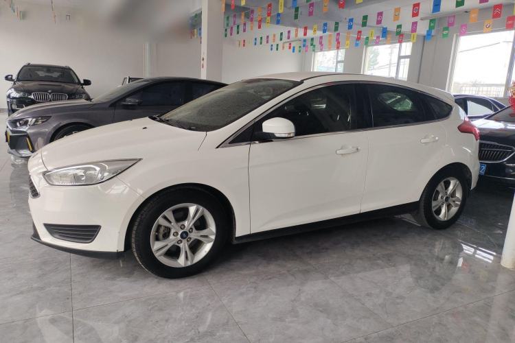 Used Ford Focus 2018 Hatchback Classic 1.6L Automatic Comfort Plus SmartDrive Edition Left Side