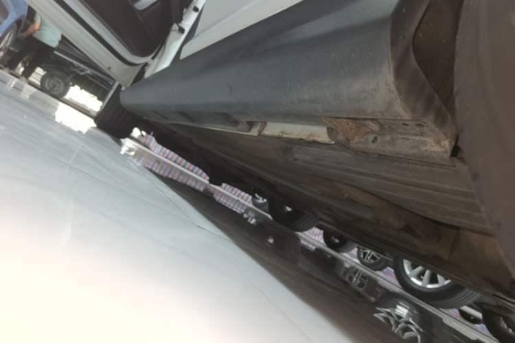 Used Ford Focus 2018 Sedan Classic 1.6L Automatic Trendy SmartDrive Edition Left Side Sill