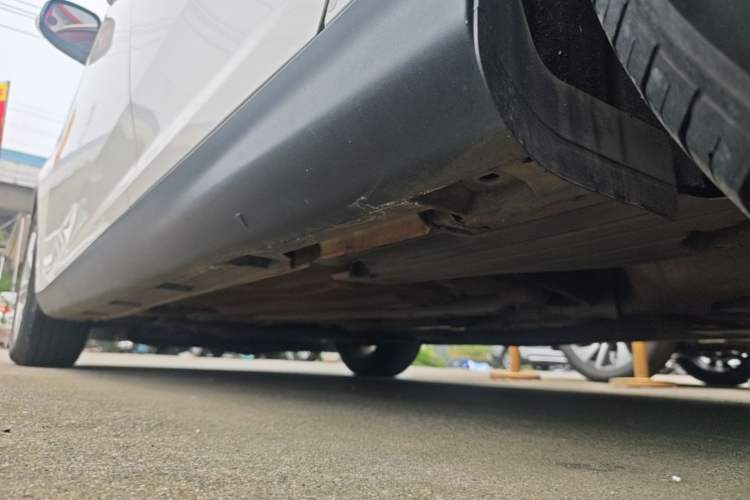 Used Ford Focus 2018 Hatchback Classic 1.6L Automatic Comfort Plus SmartDrive Edition Left Side Sill