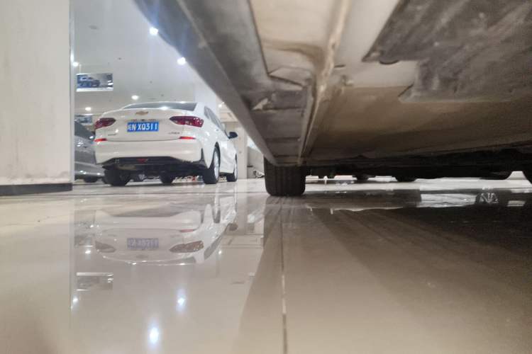 Used Ford Focus 2018 Hatchback Classic 1.6L Automatic Comfort Plus SmartDrive Edition Left Side Sill