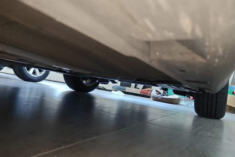 Used Ford Focus 2018 Hatchback Classic 1.6L Automatic Trendy SmartDrive Edition Left Side Sill