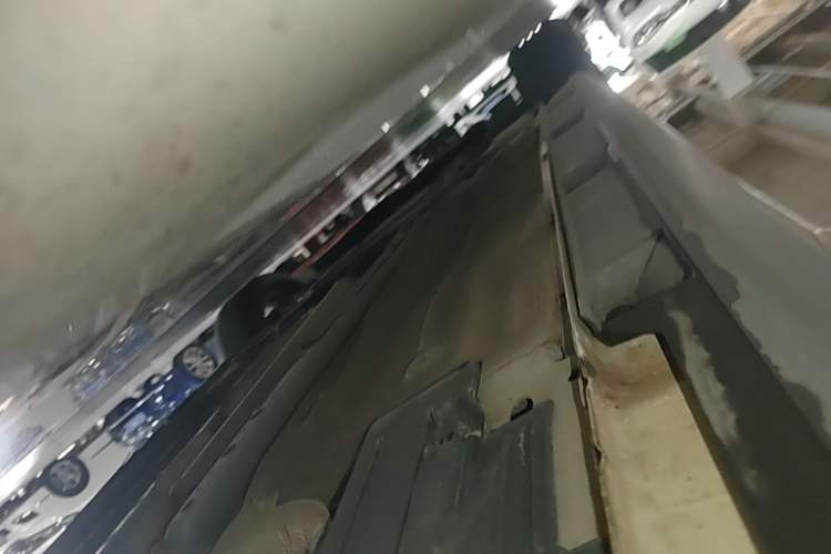 Used Ford Focus 2018 Hatchback Classic EcoBoost 180 Automatic Elite Model Left Side Sill
