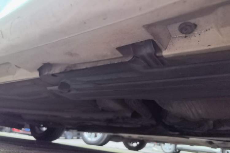 Used Ford Focus 2018 Hatchback Classic EcoBoost 180 Automatic Elite Model Left Side Sill