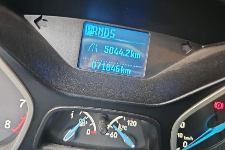 Used Ford Focus 2018 Sedan Classic 1.6L Automatic Comfort Plus Smart Drive Version Odometer Close Up
