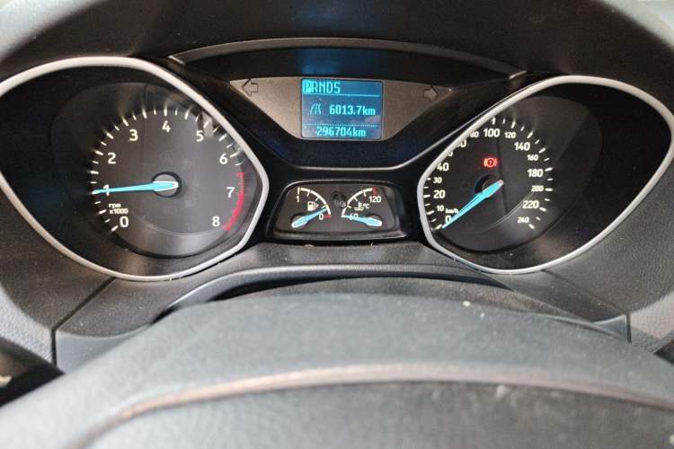 Used Ford Focus 2018 Hatchback Classic 1.6L Automatic Comfort Plus SmartDrive Edition Odometer Close Up