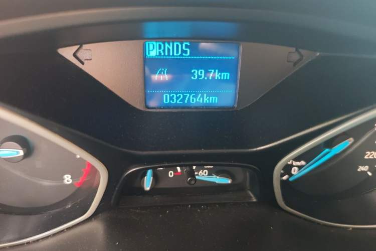 Used Ford Focus 2018 Hatchback Classic 1.6L Automatic Comfort Plus SmartDrive Edition Odometer Close Up