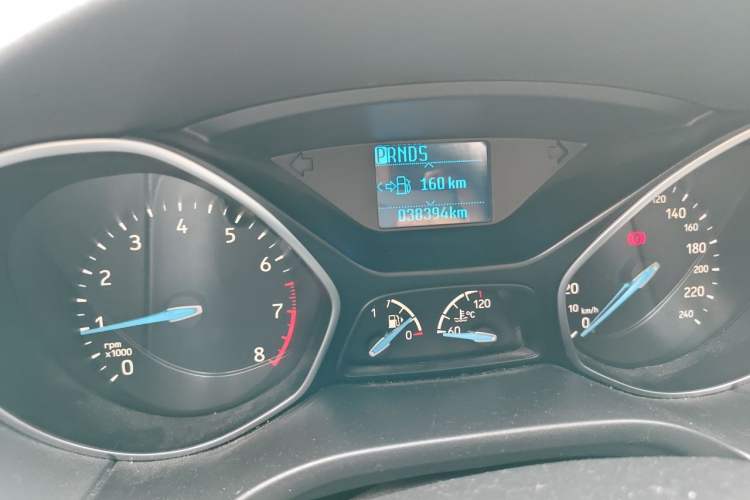 Used Ford Focus 2018 Sedan Classic 1.6L Automatic Trendy SmartDrive Edition Odometer Close Up