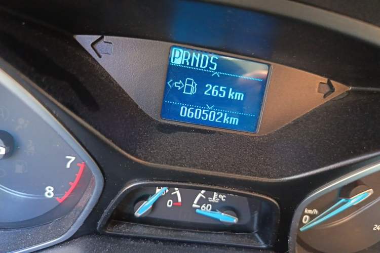 Used Ford Focus 2018 Hatchback Classic 1.6L Automatic Trendy SmartDrive Edition Odometer Close Up