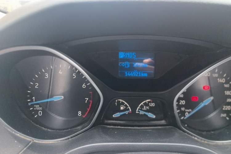 Used Ford Focus 2018 Sedan Classic 1.6L Automatic Trendy SmartDrive Edition Odometer Close Up