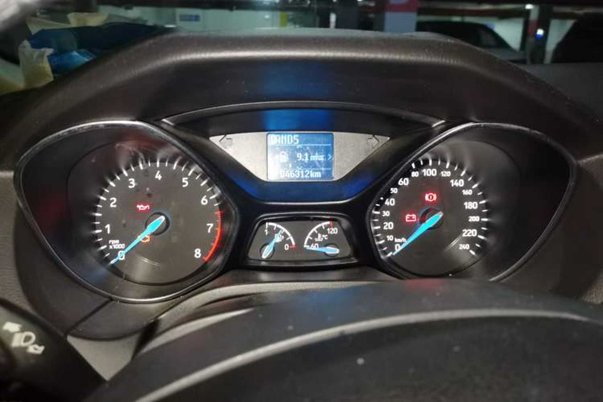 Used Ford Focus 2018 Hatchback Classic 1.6L Automatic Trendy SmartDrive Edition Odometer Close Up