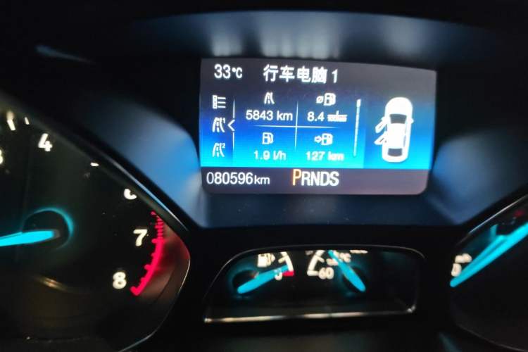 Used Ford Focus 2018 Sedan Classic EcoBoost 180 Automatic Elite Model Odometer Close Up