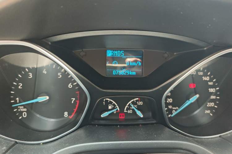 Used Ford Focus 2018 Hatchback Classic 1.6L Automatic Trendy SmartDrive Edition Odometer Close Up