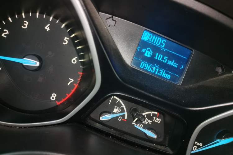 Used Ford Focus 2018 Hatchback Classic 1.6L Automatic Comfort Plus SmartDrive Edition Odometer Close Up