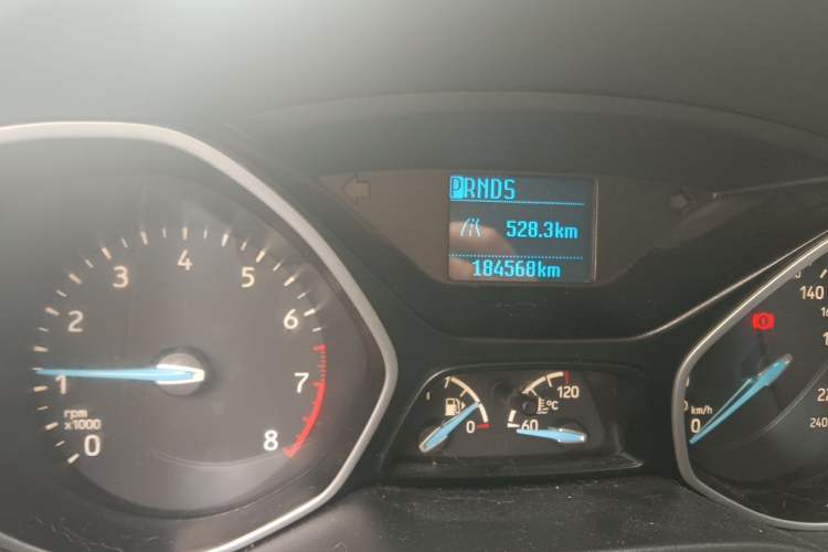 Used Ford Focus 2018 Hatchback Classic 1.6L Automatic Comfort Plus SmartDrive Edition Odometer Close Up
