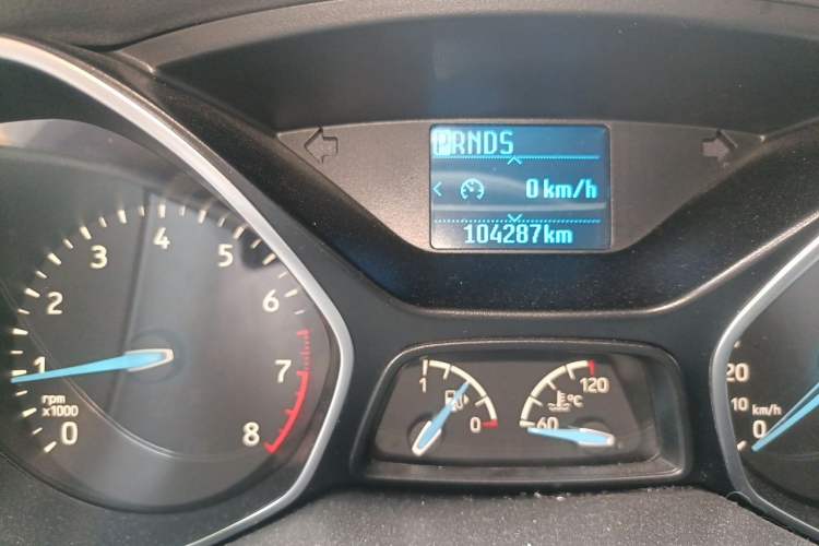 Used Ford Focus 2018 Sedan Classic 1.6L Automatic Trendy SmartDrive Edition Odometer Close Up
