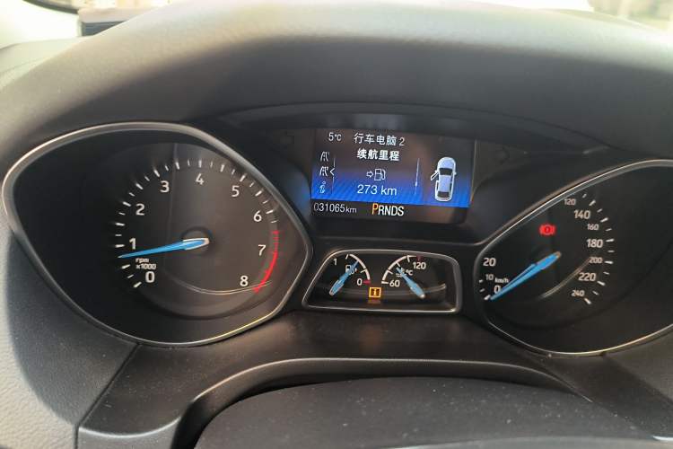 Used Ford Focus 2018 Sedan Classic EcoBoost 180 Automatic Elite Model Odometer Close Up