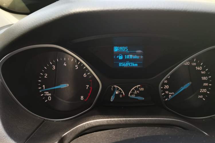 Used Ford Focus 2018 Hatchback Classic 1.6L Automatic Trendy SmartDrive Edition Odometer Close Up