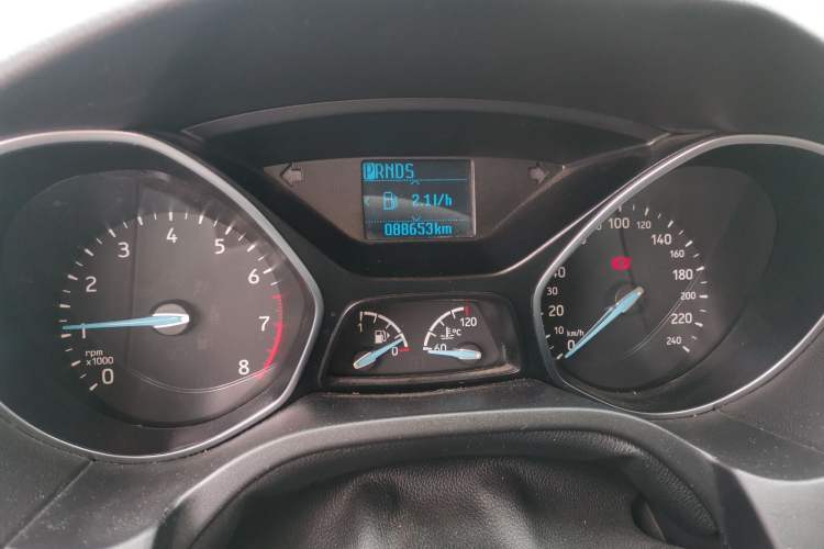 Used Ford Focus 2018 Hatchback Classic 1.6L Automatic Trendy SmartDrive Edition Odometer Close Up
