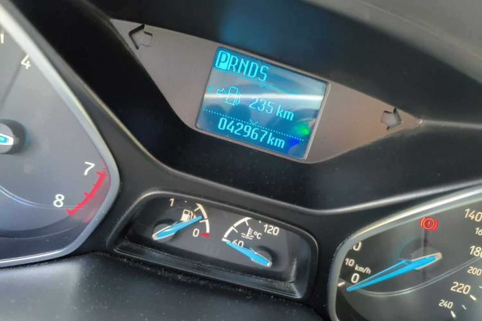 Used Ford Focus 2018 Sedan Classic 1.6L Automatic Trendy SmartDrive Edition Odometer Close Up