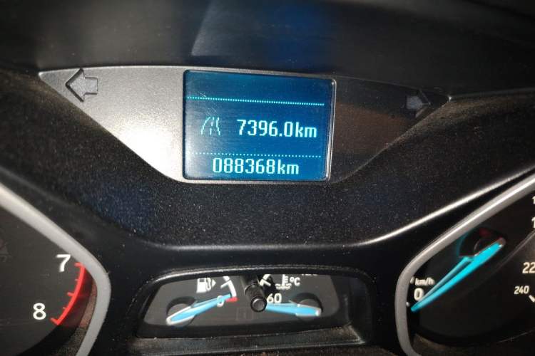 Used Ford Focus 2018 Hatchback Classic 1.6L Manual Comfort Plus SmartDrive Edition Odometer Close Up