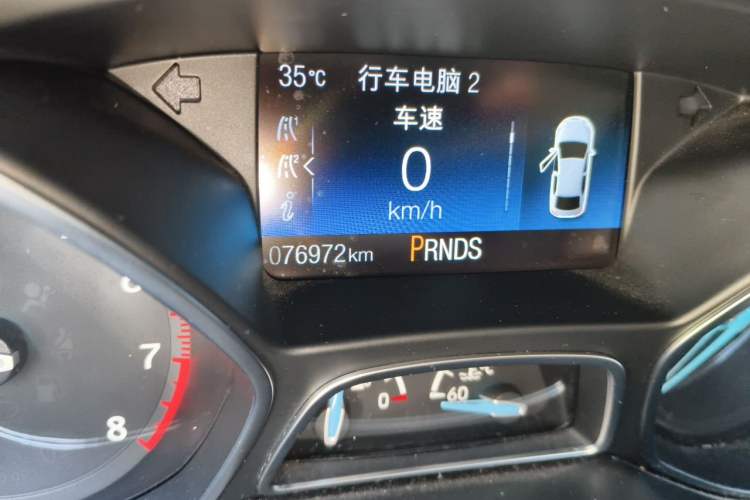 Used Ford Focus 2018 Hatchback Classic EcoBoost 180 Automatic Elite Model Odometer Close Up