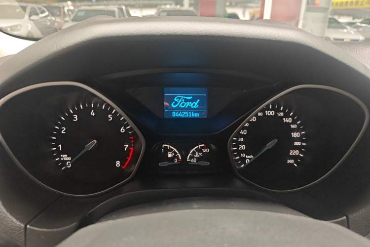 Used Ford Focus 2018 Hatchback Classic 1.6L Automatic Comfort Plus SmartDrive Edition Odometer Close Up