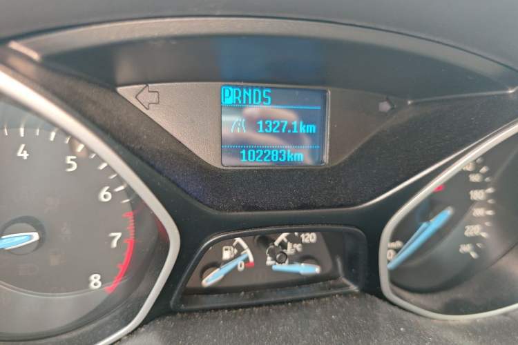 Used Ford Focus 2018 Sedan Classic 1.6L Automatic Comfort Plus Smart Drive Version Odometer Close Up