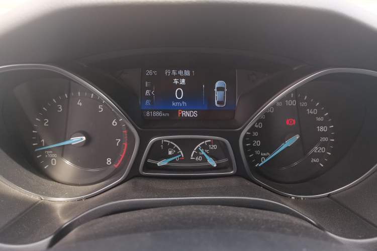 Used Ford Focus 2018 Sedan Classic EcoBoost 180 Automatic Elite Model Odometer Close Up