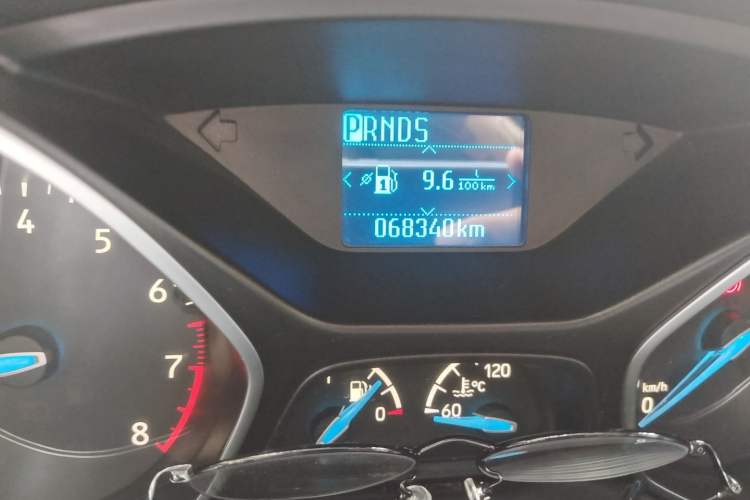 Used Ford Focus 2018 Hatchback Classic 1.6L Automatic Trendy SmartDrive Edition Odometer Close Up