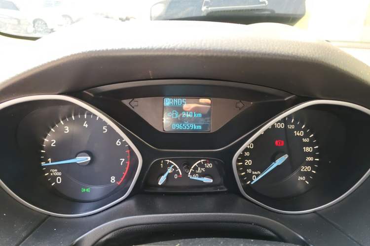 Used Ford Focus 2018 Hatchback Classic 1.6L Automatic Comfort Plus SmartDrive Edition Odometer Close Up