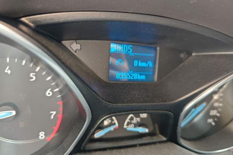 Used Ford Focus 2018 Hatchback Classic 1.6L Automatic Trendy SmartDrive Edition Odometer Close Up
