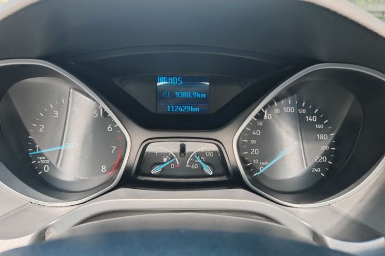 Used Ford Focus 2018 Sedan Classic 1.6L Automatic Comfort Plus Smart Drive Version Odometer Close Up