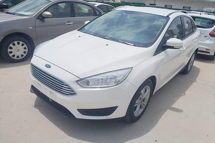 Used Ford Focus 2018 Sedan Classic 1.6L Automatic Comfort Plus Smart Drive Version Guazi used car, China used car export, Used car for sale, Used  cars, Cheapest cars for sale