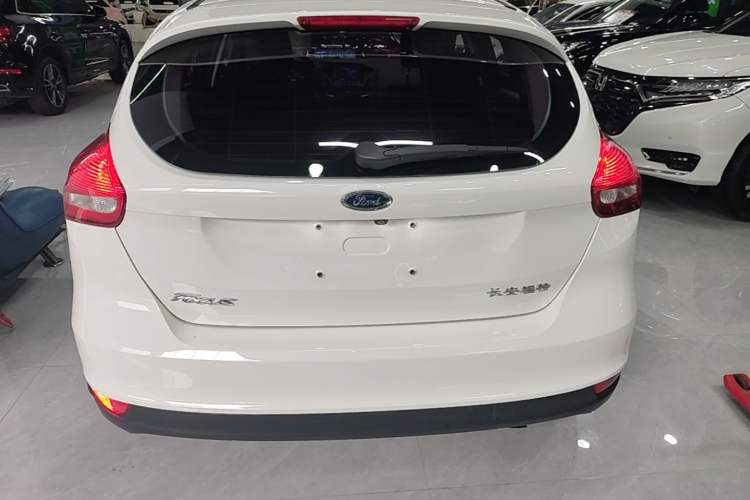 Used Ford Focus 2018 Hatchback Classic 1.6L Automatic Comfort Plus SmartDrive Edition Rear