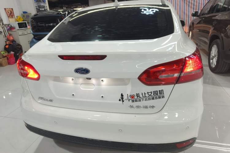 Used Ford Focus 2018 Sedan Classic 1.6L Automatic Trendy SmartDrive Edition Rear