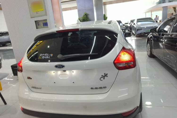 Used Ford Focus 2018 Hatchback Classic 1.6L Automatic Trendy SmartDrive Edition Rear