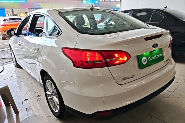 Used Ford Focus 2018 Sedan Classic 1.6L Automatic Trendy SmartDrive Edition Rear Left 45 Deg
