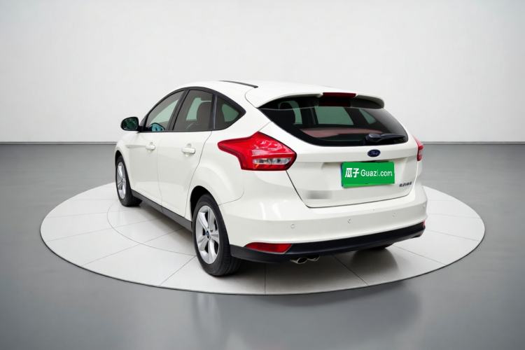 Used Ford Focus 2018 Hatchback Classic 1.6L Automatic Comfort Plus SmartDrive Edition Rear Left 45 Deg