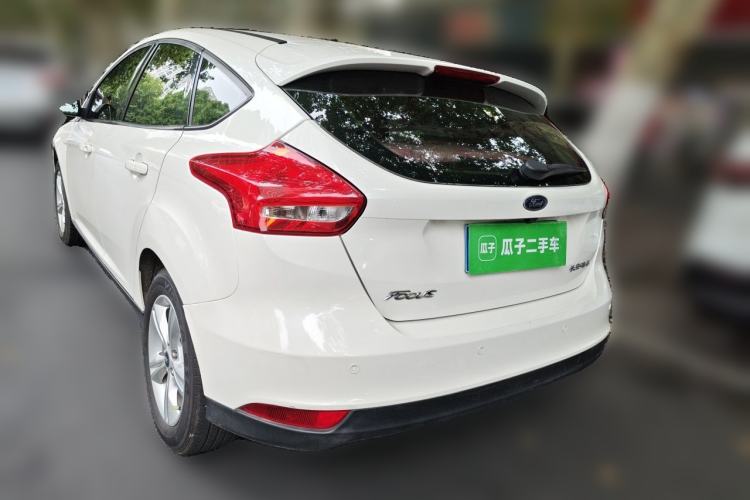 Used Ford Focus 2018 Hatchback Classic 1.6L Automatic Comfort Plus SmartDrive Edition Rear Left 45 Deg