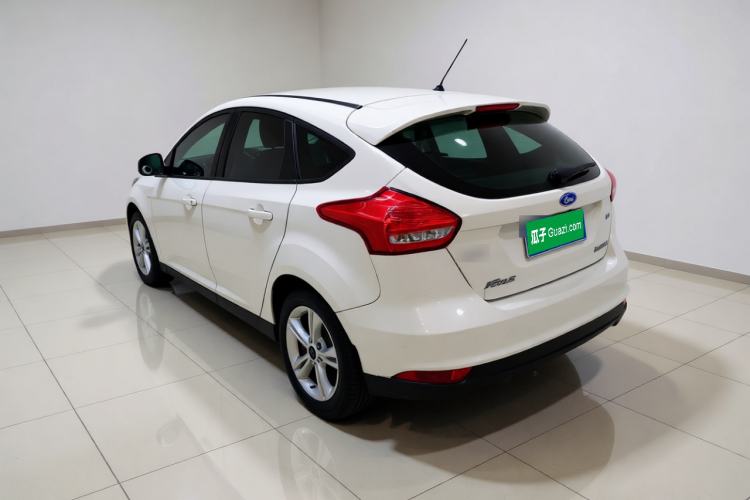 Used Ford Focus 2018 Hatchback Classic 1.6L Automatic Comfort Plus SmartDrive Edition Rear Left 45 Deg