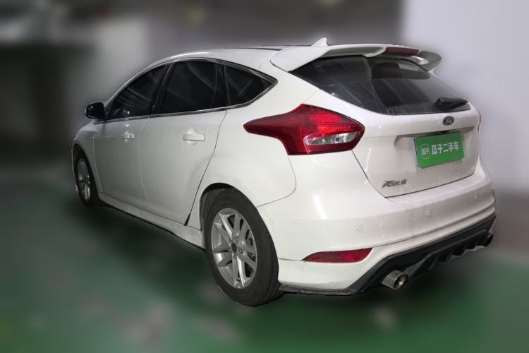 Used Ford Focus 2018 Hatchback Classic 1.6L Automatic Trendy SmartDrive Edition Rear Left 45 Deg