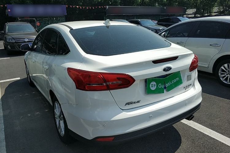 Used Ford Focus 2018 Sedan Classic EcoBoost 180 Automatic Elite Model Rear Left 45 Deg