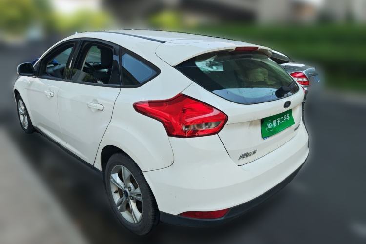 Used Ford Focus 2018 Hatchback Classic 1.6L Manual Comfort Plus SmartDrive Edition Rear Left 45 Deg
